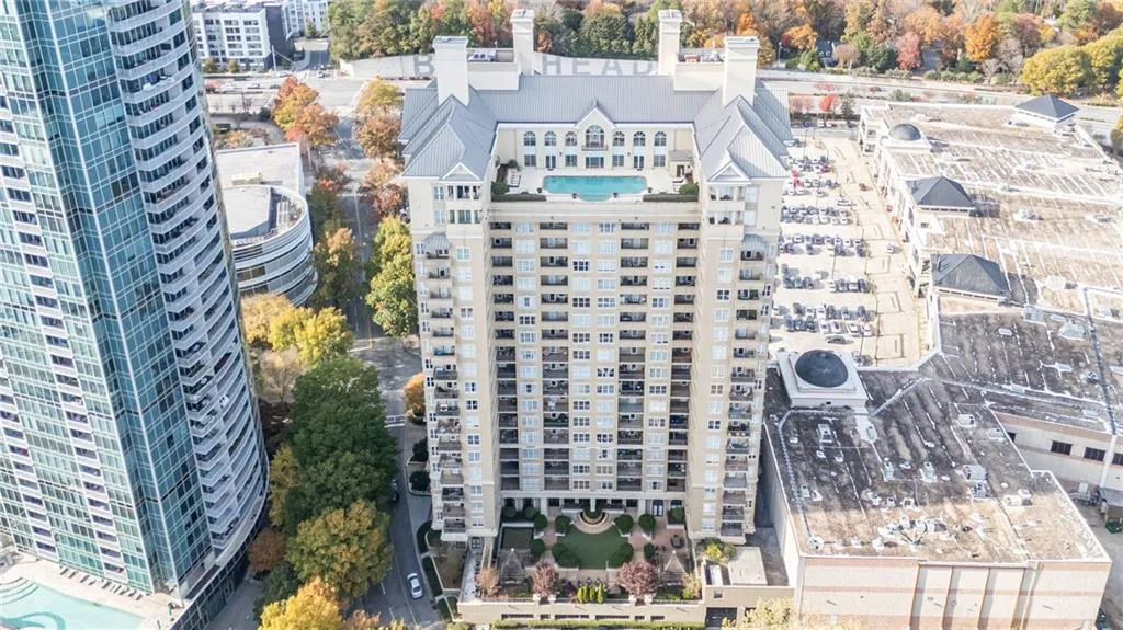 3334 Peachtree Road Ne Unit 312, Atlanta, Georgia 30326, 2 Bedrooms Bedrooms, ,2 BathroomsBathrooms,Residential,For Sale,3334 Peachtree Road Ne Unit 312,7688625