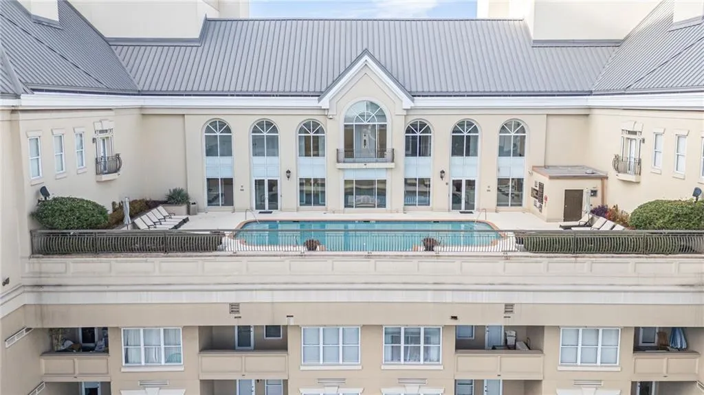 3334 Peachtree Road Ne Unit 312, Atlanta, Georgia 30326, 2 Bedrooms Bedrooms, 0 ,2 BathroomsBathrooms,Residential,Sold,3334 Peachtree Road Ne Unit 312,7688625