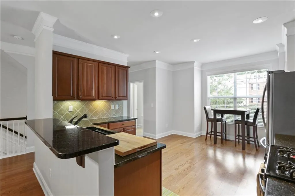 7923 Kiverton Place, Sandy Springs, Georgia 30350, 3 Bedrooms Bedrooms, ,3 BathroomsBathrooms,Residential,Sold,7923 Kiverton Place,6738655