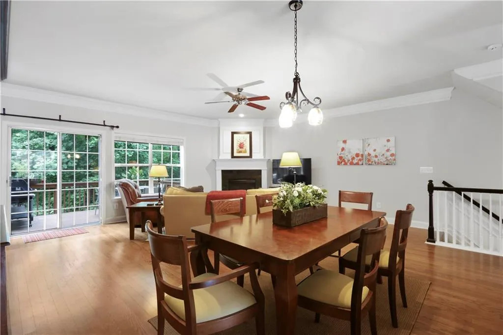 7923 Kiverton Place, Sandy Springs, Georgia 30350, 3 Bedrooms Bedrooms, ,3 BathroomsBathrooms,Residential,Sold,7923 Kiverton Place,6738655