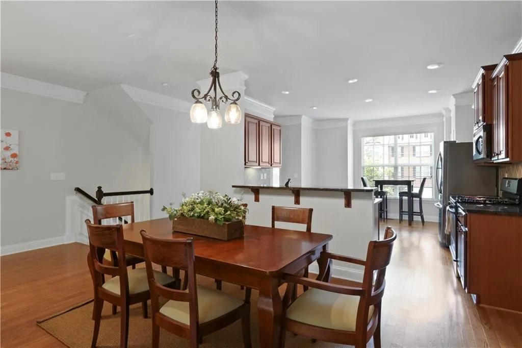 7923 Kiverton Place, Sandy Springs, Georgia 30350, 3 Bedrooms Bedrooms, ,3 BathroomsBathrooms,Residential,Sold,7923 Kiverton Place,6738655