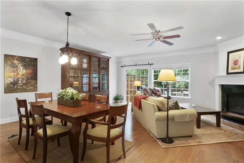 7923 Kiverton Place, Sandy Springs, Georgia 30350, 3 Bedrooms Bedrooms, ,3 BathroomsBathrooms,Residential,Sold,7923 Kiverton Place,6738655