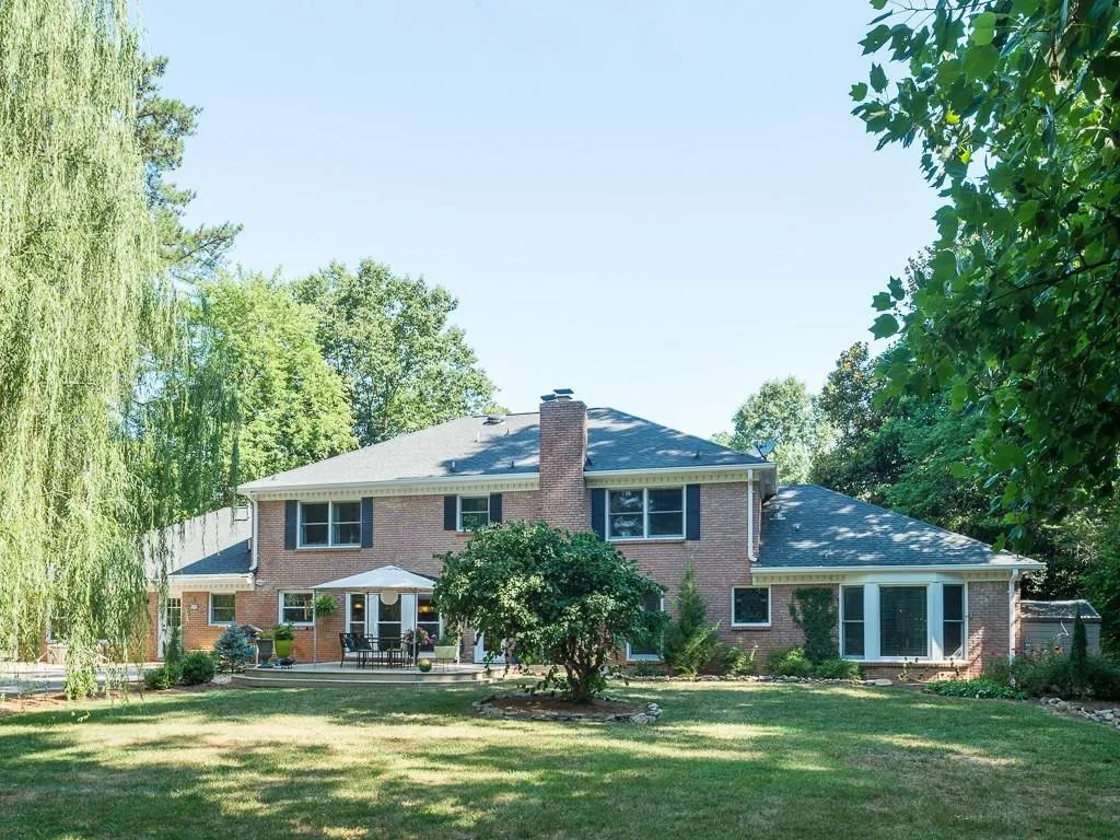 6295 Riverwood Drive, Sandy Springs, Georgia 30328, 5 Bedrooms Bedrooms, ,3 BathroomsBathrooms,Residential,Sold,6295 Riverwood Drive,5704705