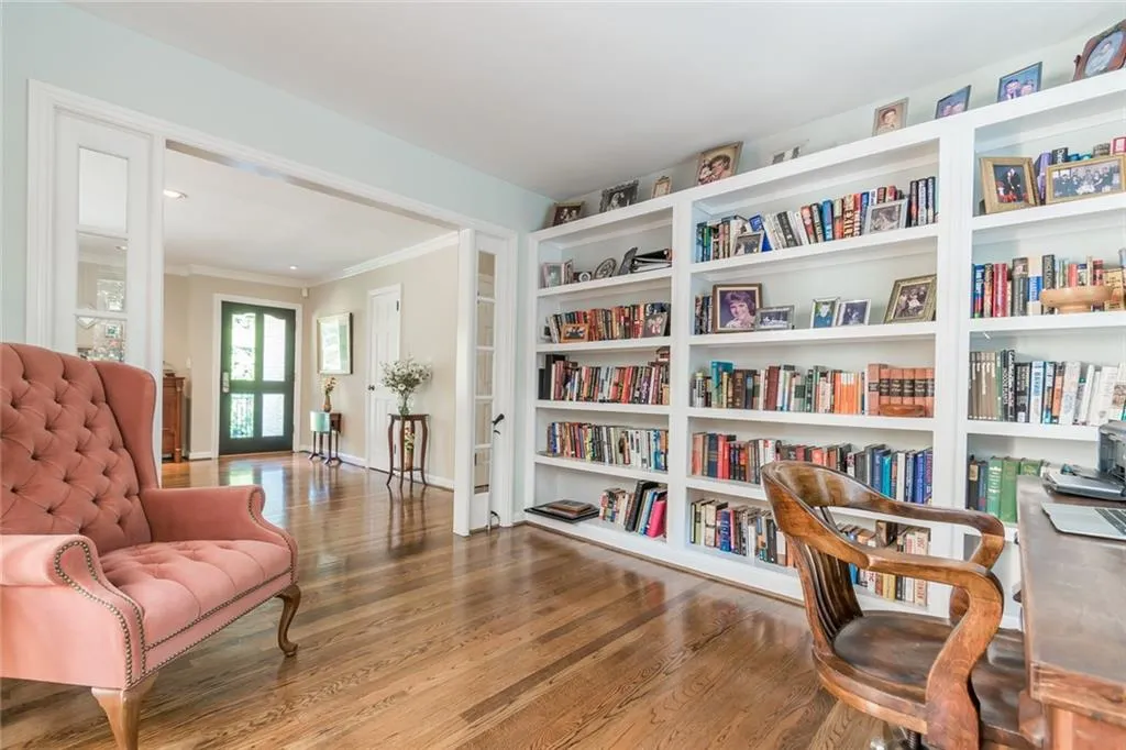 84 Mount Paran Road Nw, Sandy Springs, Georgia 30327, 3 Bedrooms Bedrooms, ,3 BathroomsBathrooms,Residential,Sold,84 Mount Paran Road Nw,6626940