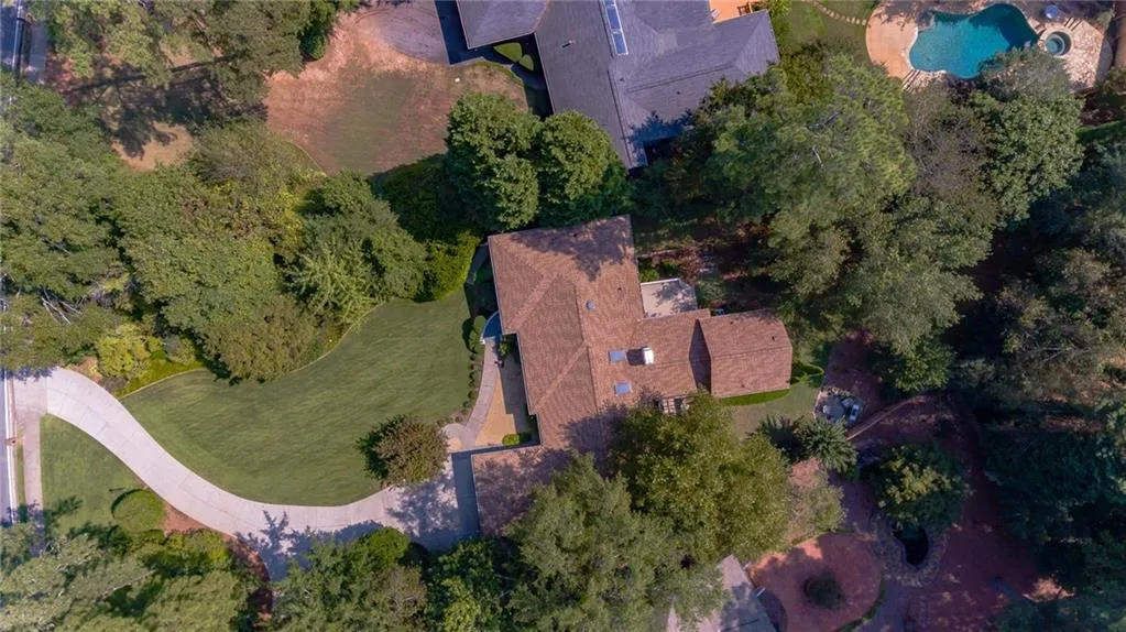 84 Mount Paran Road Nw, Sandy Springs, Georgia 30327, 3 Bedrooms Bedrooms, ,3 BathroomsBathrooms,Residential,Sold,84 Mount Paran Road Nw,6626940
