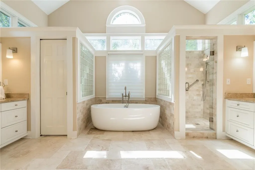 84 Mount Paran Road Nw, Sandy Springs, Georgia 30327, 3 Bedrooms Bedrooms, ,3 BathroomsBathrooms,Residential,Sold,84 Mount Paran Road Nw,6626940
