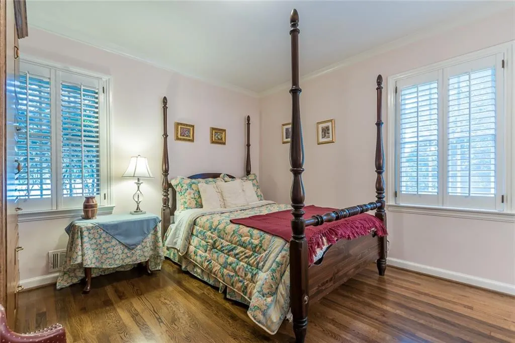 84 Mount Paran Road Nw, Sandy Springs, Georgia 30327, 3 Bedrooms Bedrooms, ,3 BathroomsBathrooms,Residential,Sold,84 Mount Paran Road Nw,6626940
