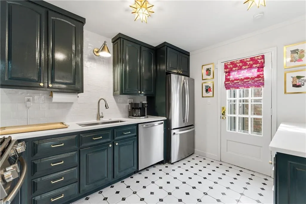 3 N Boundary Pl Nw, Atlanta, Georgia 30318, 2 Bedrooms Bedrooms, 0 ,2 BathroomsBathrooms,Residential,For Sale,3 N Boundary Pl Nw,7721344