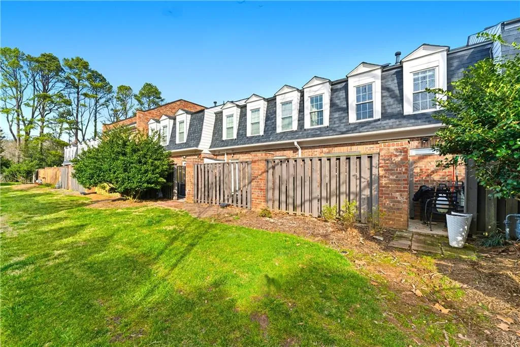 3 N Boundary Pl Nw, Atlanta, Georgia 30318, 2 Bedrooms Bedrooms, 0 ,2 BathroomsBathrooms,Residential,For Sale,3 N Boundary Pl Nw,7721344