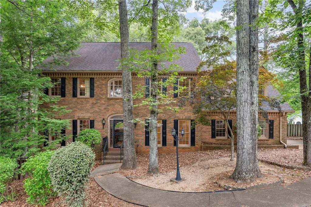 Roswell, GA 30076