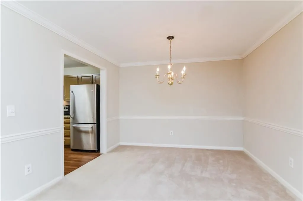 800 Camden Court, Atlanta, Georgia 30327, 2 Bedrooms Bedrooms, ,2 BathroomsBathrooms,Residential,Sold,800 Camden Court,5635297