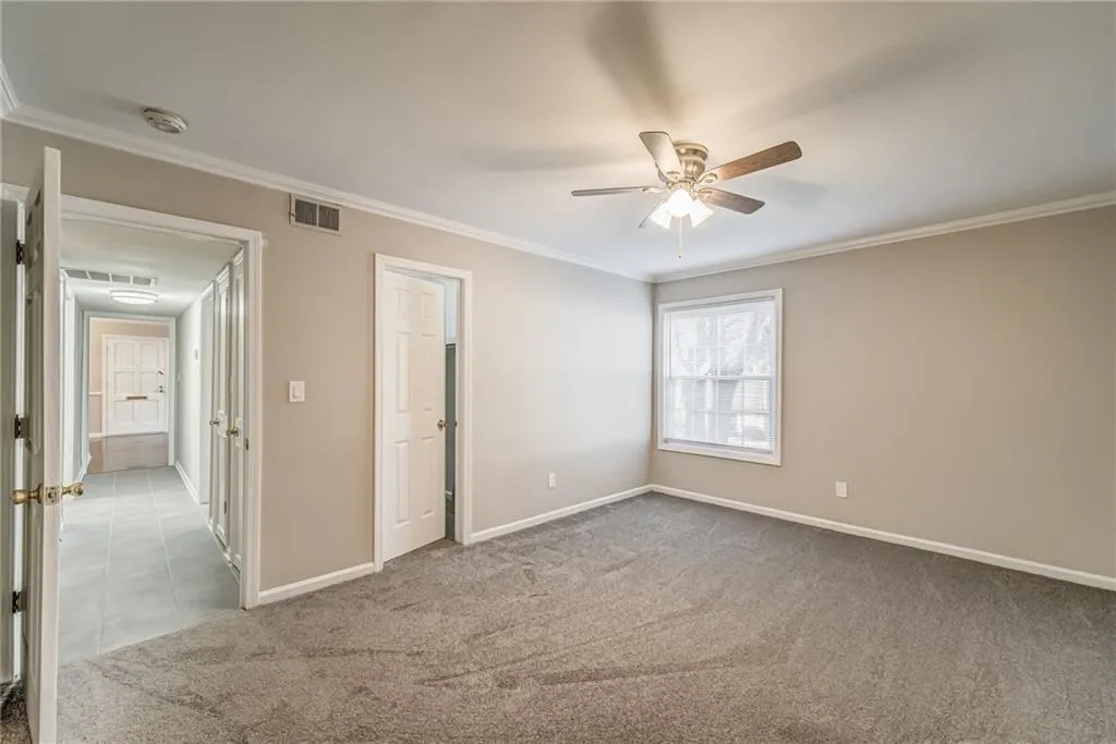 725 Dalrymple Road Unit 5a, Sandy Springs, Georgia 30328, 2 Bedrooms Bedrooms, ,2 BathroomsBathrooms,Residential,Sold,725 Dalrymple Road Unit 5a,6977257