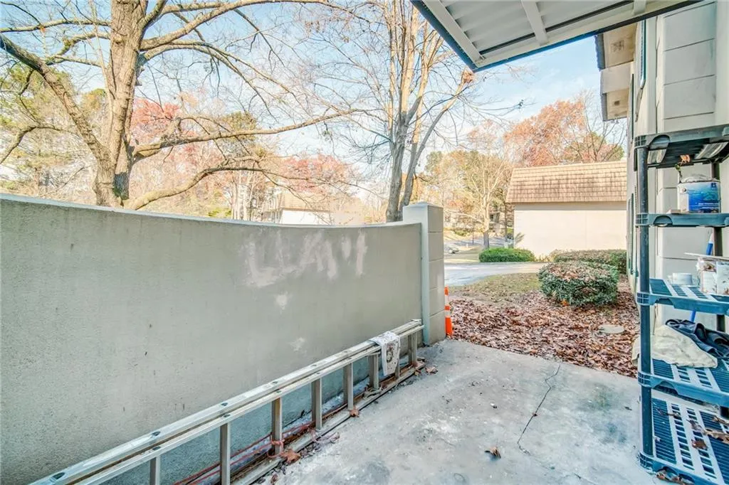 725 Dalrymple Road Unit 5a, Sandy Springs, Georgia 30328, 2 Bedrooms Bedrooms, ,2 BathroomsBathrooms,Residential,Sold,725 Dalrymple Road Unit 5a,6977257