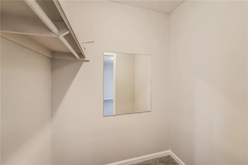 725 Dalrymple Road Unit 5a, Sandy Springs, Georgia 30328, 2 Bedrooms Bedrooms, ,2 BathroomsBathrooms,Residential,Sold,725 Dalrymple Road Unit 5a,6977257