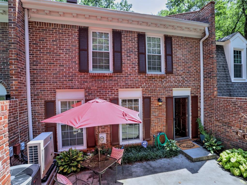 380 The Chace, Sandy Springs, Georgia 30328, 4 Bedrooms Bedrooms, ,4 BathroomsBathrooms,Residential,Sold,380 The Chace,7284479