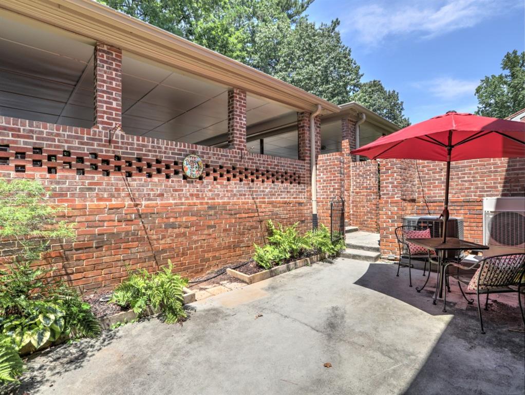 380 The Chace, Sandy Springs, Georgia 30328, 4 Bedrooms Bedrooms, ,4 BathroomsBathrooms,Residential,Sold,380 The Chace,7284479