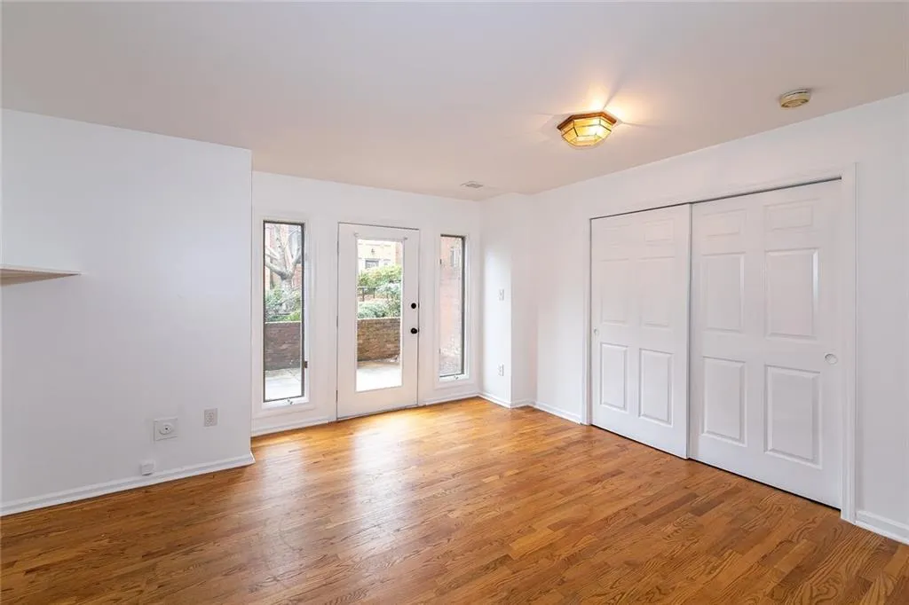 7 Westfair Court, Sandy Springs, Georgia 30328, 3 Bedrooms Bedrooms, ,2 BathroomsBathrooms,Residential,Sold,7 Westfair Court,6991790