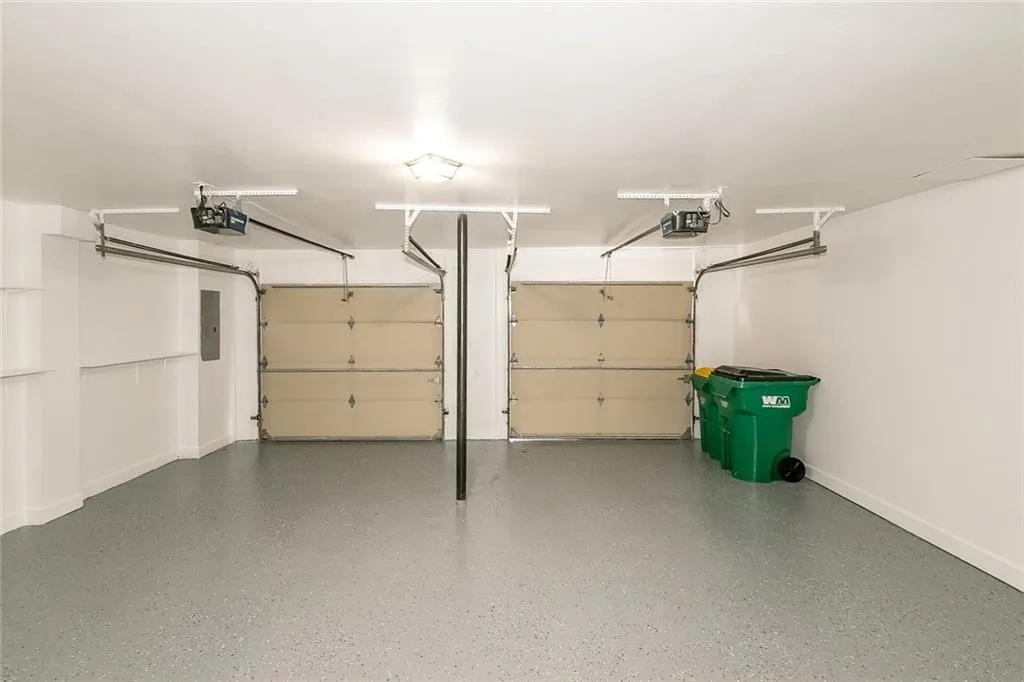 7 Westfair Court, Sandy Springs, Georgia 30328, 3 Bedrooms Bedrooms, ,2 BathroomsBathrooms,Residential,Sold,7 Westfair Court,6991790