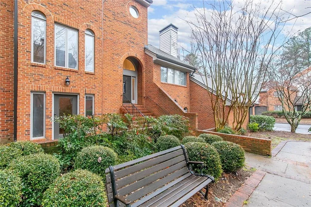 7 Westfair Court, Sandy Springs, Georgia 30328, 3 Bedrooms Bedrooms, ,2 BathroomsBathrooms,Residential,Sold,7 Westfair Court,6991790