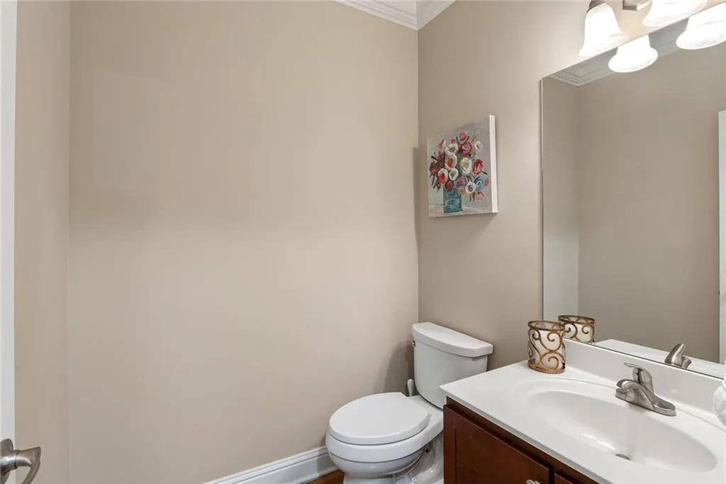 242 Le Gran Bend Unit 242, Atlanta, Georgia 30328, 3 Bedrooms Bedrooms, ,2 BathroomsBathrooms,Residential,Sold,242 Le Gran Bend Unit 242,6763383