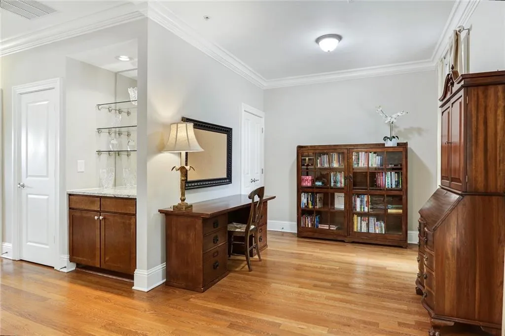 242 Le Gran Bend Unit 242, Atlanta, Georgia 30328, 3 Bedrooms Bedrooms, ,2 BathroomsBathrooms,Residential,Sold,242 Le Gran Bend Unit 242,6763383
