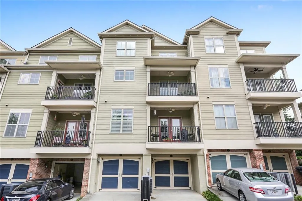 242 Le Gran Bend Unit 242, Atlanta, Georgia 30328, 3 Bedrooms Bedrooms, ,2 BathroomsBathrooms,Residential,Sold,242 Le Gran Bend Unit 242,6763383