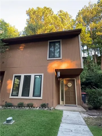 878 Lake Hollow Boulevard Southwest, Marietta, Georgia 30064