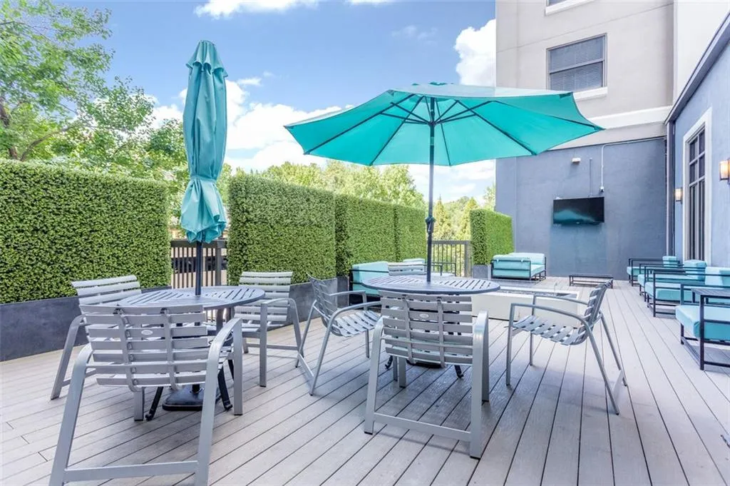 795 Hammond Drive Unit 1211, Atlanta, Georgia 30328, 1 Bedroom Bedrooms, ,1 BathroomBathrooms,Residential,Sold,795 Hammond Drive Unit 1211,6920171