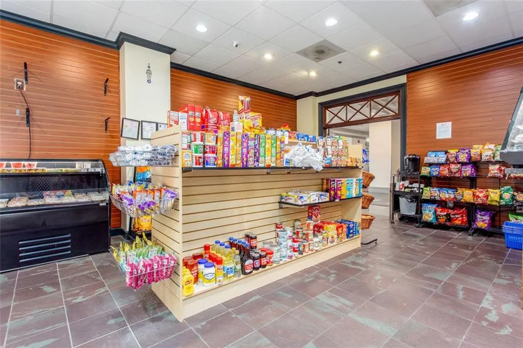 795 Hammond Drive Unit 1211, Atlanta, Georgia 30328, 1 Bedroom Bedrooms, ,1 BathroomBathrooms,Residential,Sold,795 Hammond Drive Unit 1211,6920171