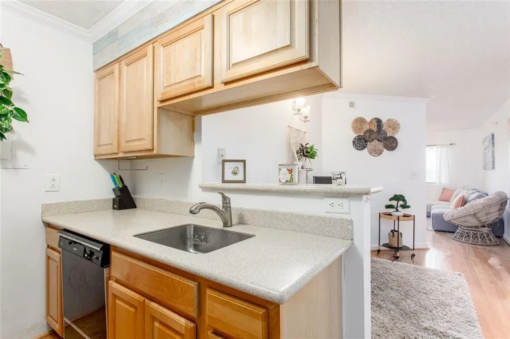 795 Hammond Drive Unit 1211, Atlanta, Georgia 30328, 1 Bedroom Bedrooms, ,1 BathroomBathrooms,Residential,Sold,795 Hammond Drive Unit 1211,6920171