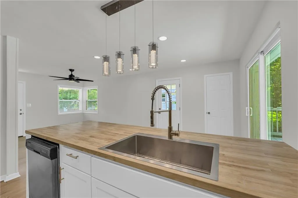2048 Claude Street Nw, Atlanta, Georgia 30318, 3 Bedrooms Bedrooms, ,1 BathroomBathrooms,Residential,For Sale,2048 Claude Street Nw,7613329
