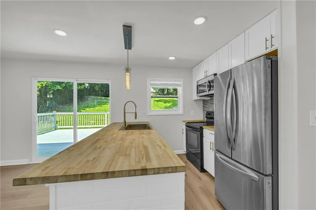 2048 Claude Street Nw, Atlanta, Georgia 30318, 3 Bedrooms Bedrooms, ,1 BathroomBathrooms,Residential,For Sale,2048 Claude Street Nw,7613329