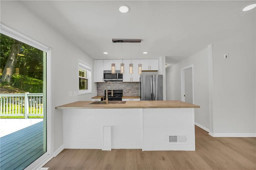 2048 Claude Street Nw, Atlanta, Georgia 30318, 3 Bedrooms Bedrooms, ,1 BathroomBathrooms,Residential,For Sale,2048 Claude Street Nw,7613329