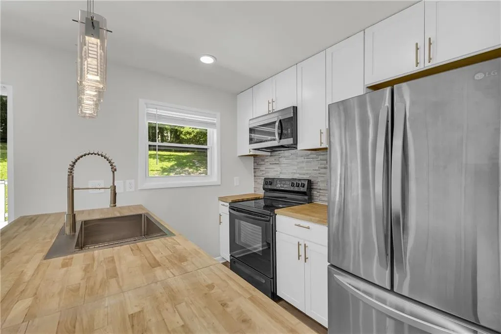 2048 Claude Street Nw, Atlanta, Georgia 30318, 3 Bedrooms Bedrooms, ,1 BathroomBathrooms,Residential,For Sale,2048 Claude Street Nw,7613329