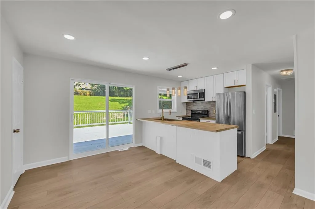2048 Claude Street Nw, Atlanta, Georgia 30318, 3 Bedrooms Bedrooms, ,1 BathroomBathrooms,Residential,For Sale,2048 Claude Street Nw,7613329