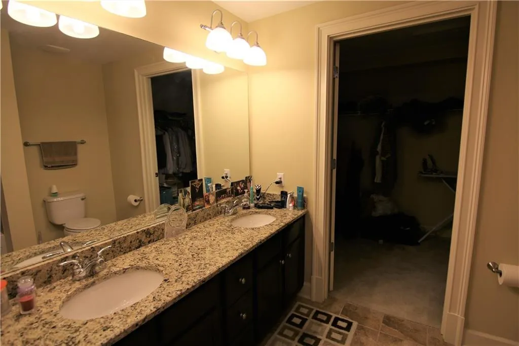200 River Vista Drive Unit 119, Atlanta, Georgia 30339, 2 Bedrooms Bedrooms, ,2 BathroomsBathrooms,Residential,Sold,200 River Vista Drive Unit 119,5997446