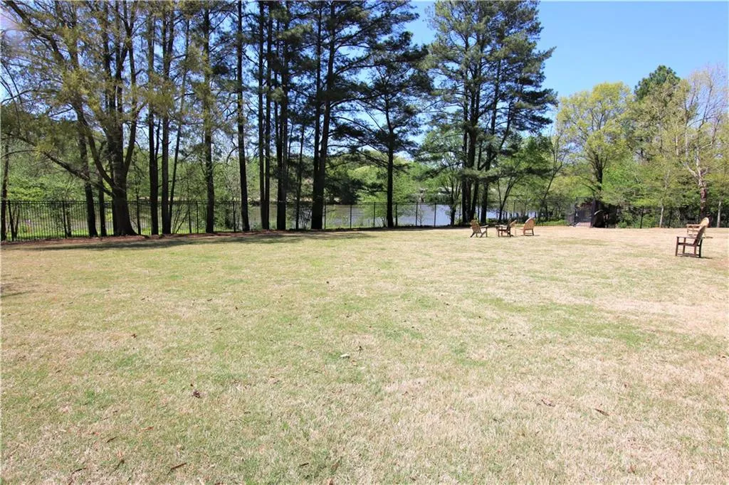 200 River Vista Drive Unit 119, Atlanta, Georgia 30339, 2 Bedrooms Bedrooms, ,2 BathroomsBathrooms,Residential,Sold,200 River Vista Drive Unit 119,5997446