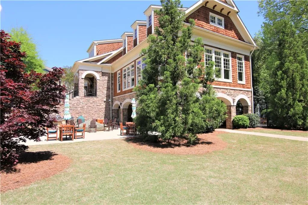 200 River Vista Drive Unit 119, Atlanta, Georgia 30339, 2 Bedrooms Bedrooms, ,2 BathroomsBathrooms,Residential,Sold,200 River Vista Drive Unit 119,5997446