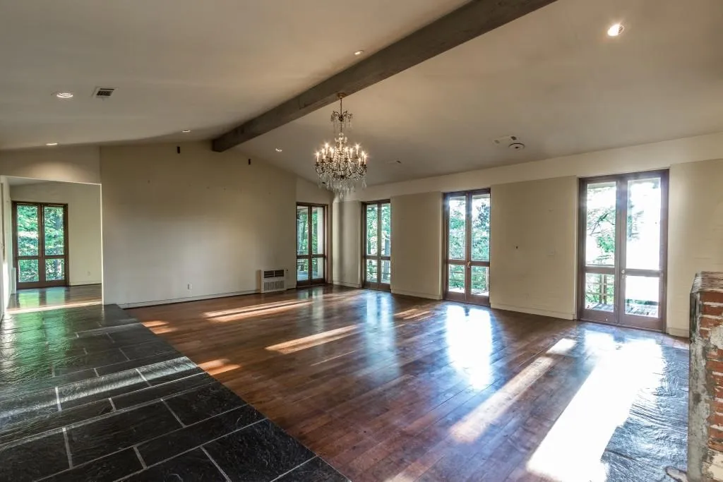 2012 W Paces Ferry Road Nw, Atlanta, Georgia 30327, 4 Bedrooms Bedrooms, ,5 BathroomsBathrooms,Residential,Sold,2012 W Paces Ferry Road Nw,5843239