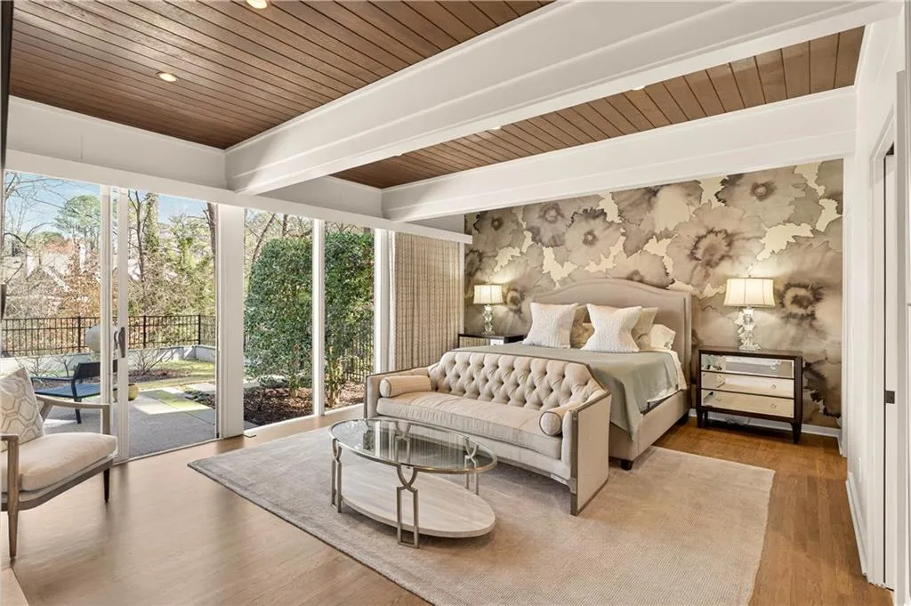 1640 Winterthur Close Nw, Atlanta, Georgia 30328, 5 Bedrooms Bedrooms, ,3 BathroomsBathrooms,Residential,For Sale,1640 Winterthur Close Nw,7735738