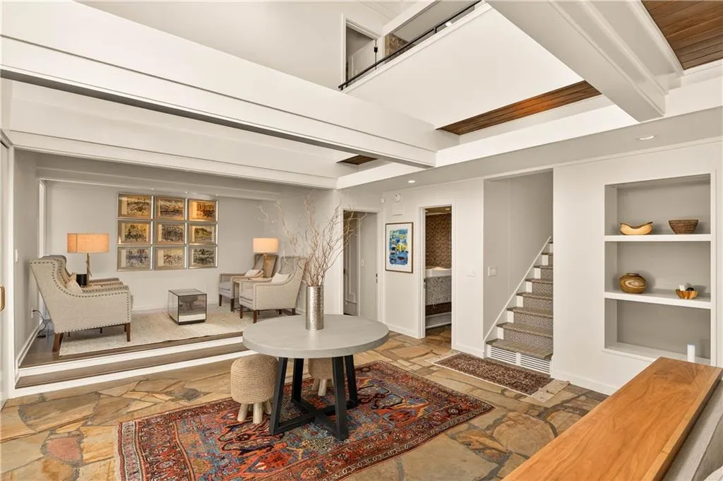 1640 Winterthur Close Nw, Atlanta, Georgia 30328, 5 Bedrooms Bedrooms, ,3 BathroomsBathrooms,Residential,For Sale,1640 Winterthur Close Nw,7735738