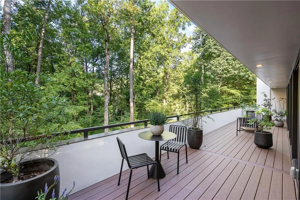 1640 Winterthur Close Nw, Atlanta, Georgia 30328, 5 Bedrooms Bedrooms, ,3 BathroomsBathrooms,Residential,For Sale,1640 Winterthur Close Nw,7735738