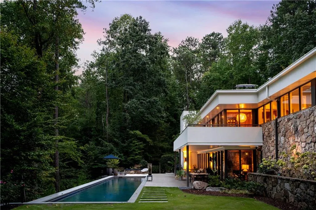 1640 Winterthur Close Nw, Atlanta, Georgia 30328, 5 Bedrooms Bedrooms, ,3 BathroomsBathrooms,Residential,For Sale,1640 Winterthur Close Nw,7735738