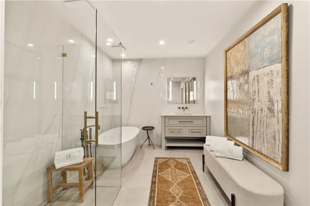 1640 Winterthur Close Nw, Atlanta, Georgia 30328, 5 Bedrooms Bedrooms, ,3 BathroomsBathrooms,Residential,For Sale,1640 Winterthur Close Nw,7735738