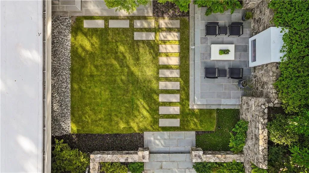 1640 Winterthur Close Nw, Atlanta, Georgia 30328, 5 Bedrooms Bedrooms, ,3 BathroomsBathrooms,Residential,For Sale,1640 Winterthur Close Nw,7735738