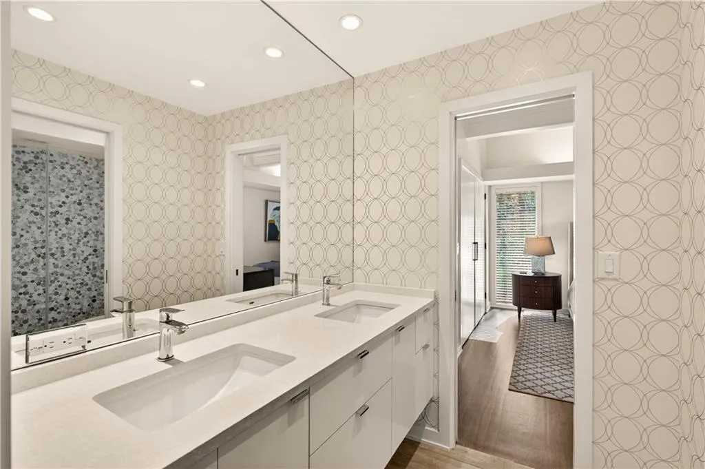 1640 Winterthur Close Nw, Atlanta, Georgia 30328, 5 Bedrooms Bedrooms, ,3 BathroomsBathrooms,Residential,For Sale,1640 Winterthur Close Nw,7735738