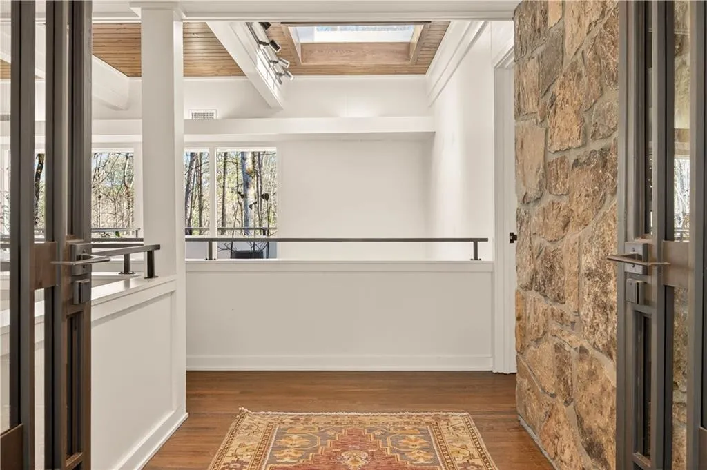 1640 Winterthur Close Nw, Atlanta, Georgia 30328, 5 Bedrooms Bedrooms, ,3 BathroomsBathrooms,Residential,For Sale,1640 Winterthur Close Nw,7735738