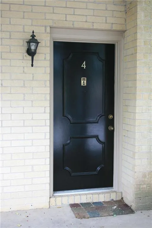 5400 Roswell Road Unit C4, Sandy Springs, Georgia 30342, 1 Bedroom Bedrooms, ,1 BathroomBathrooms,Residential,Sold,5400 Roswell Road Unit C4,6056667