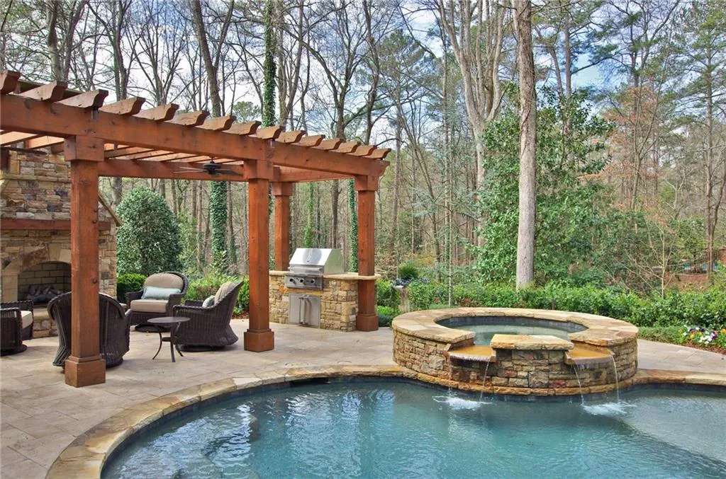4704 Lake Forrest Drive, Atlanta, Georgia 30342, 6 Bedrooms Bedrooms, ,6 BathroomsBathrooms,Residential,Sold,4704 Lake Forrest Drive,5816422
