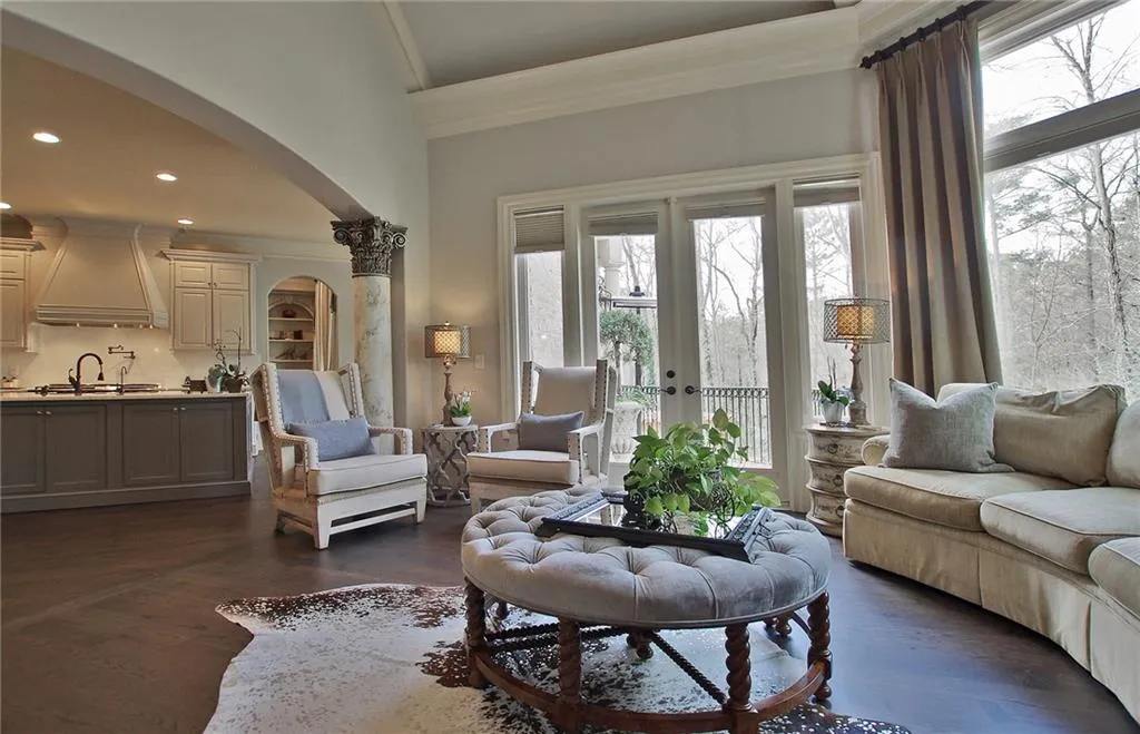 4704 Lake Forrest Drive, Atlanta, Georgia 30342, 6 Bedrooms Bedrooms, ,6 BathroomsBathrooms,Residential,Sold,4704 Lake Forrest Drive,5816422